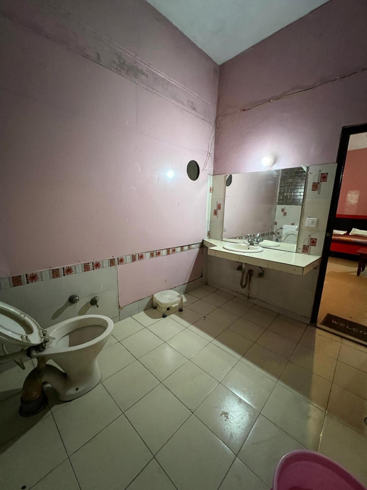 Hotel Skylark Amritsar Exterior foto