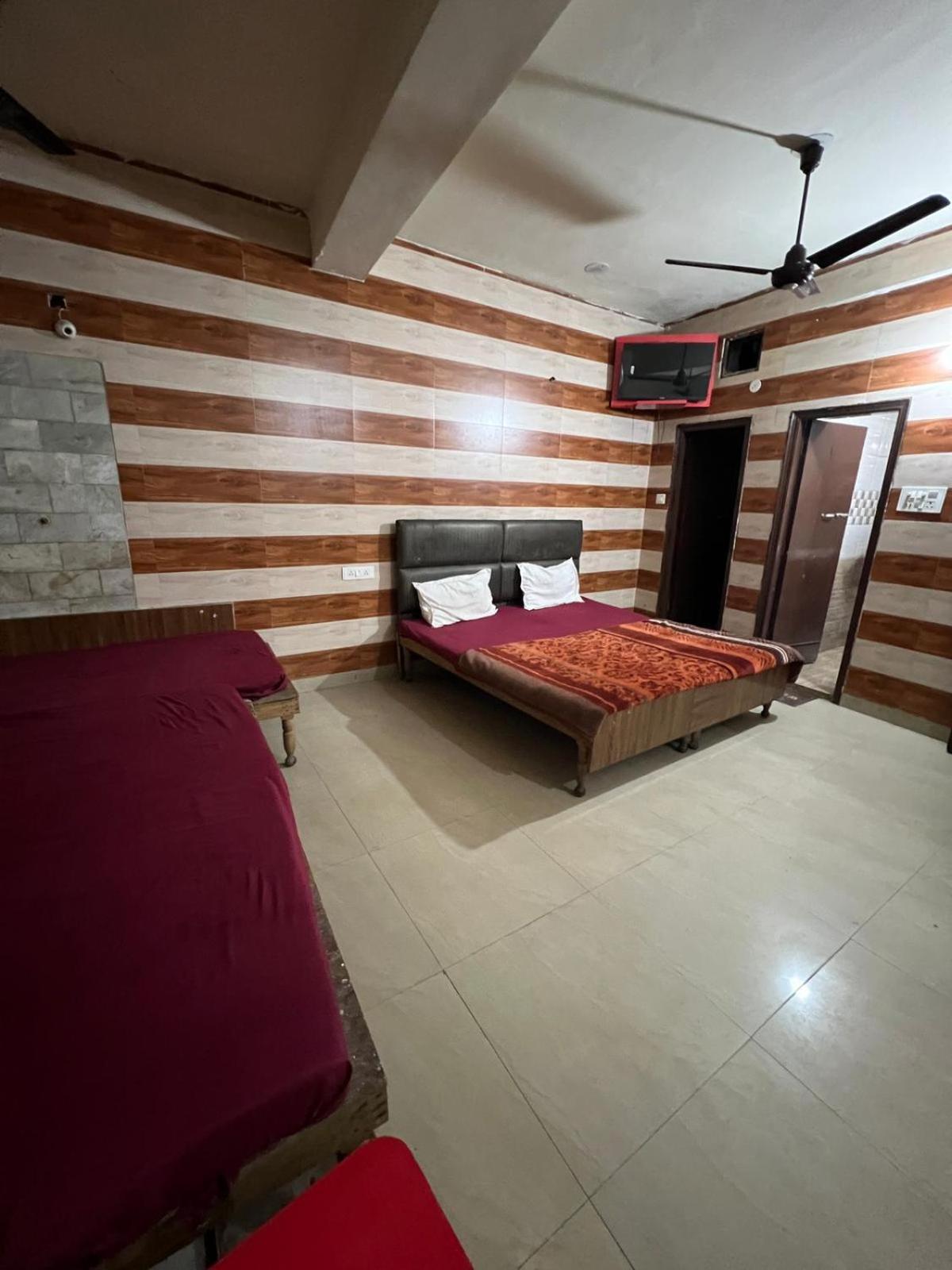 Hotel Skylark Amritsar Exterior foto